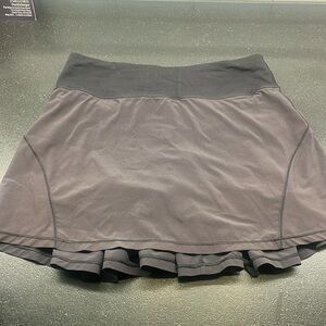 Lululemon black tennis skirt size 4 tall